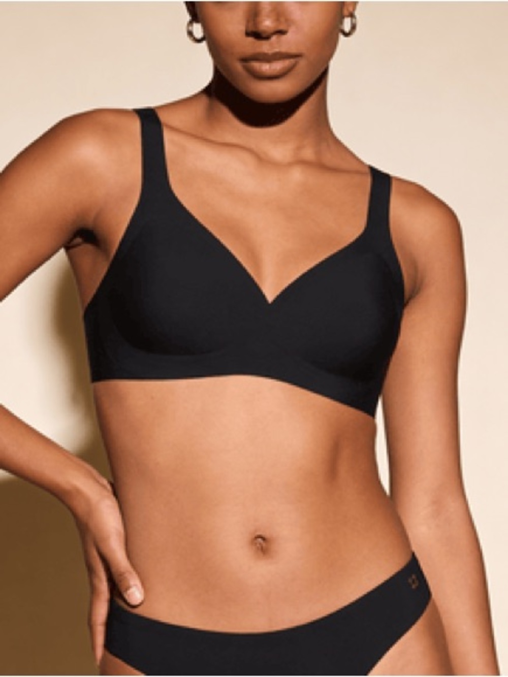 Huug XO Double Plunge V Bra Wireless Bralette Black Size Small